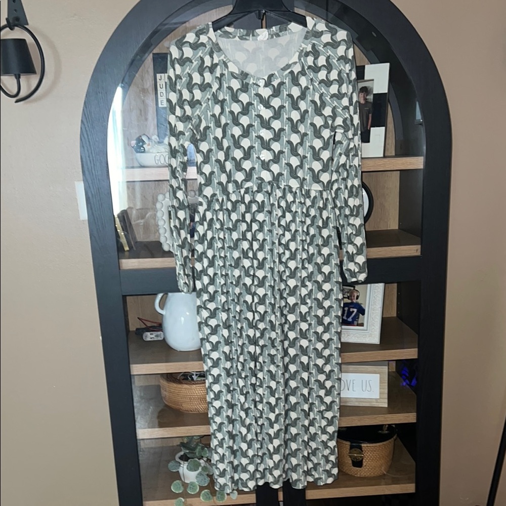 Kate Quinn Dress NWOT M